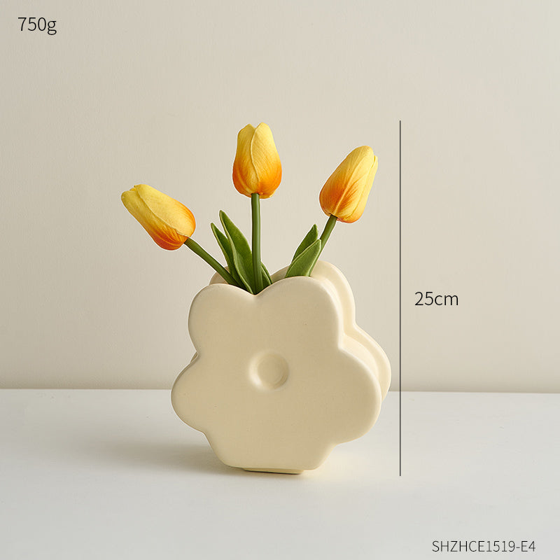 Nordic Wind Ceramic Vase Ornaments Are Luxurious