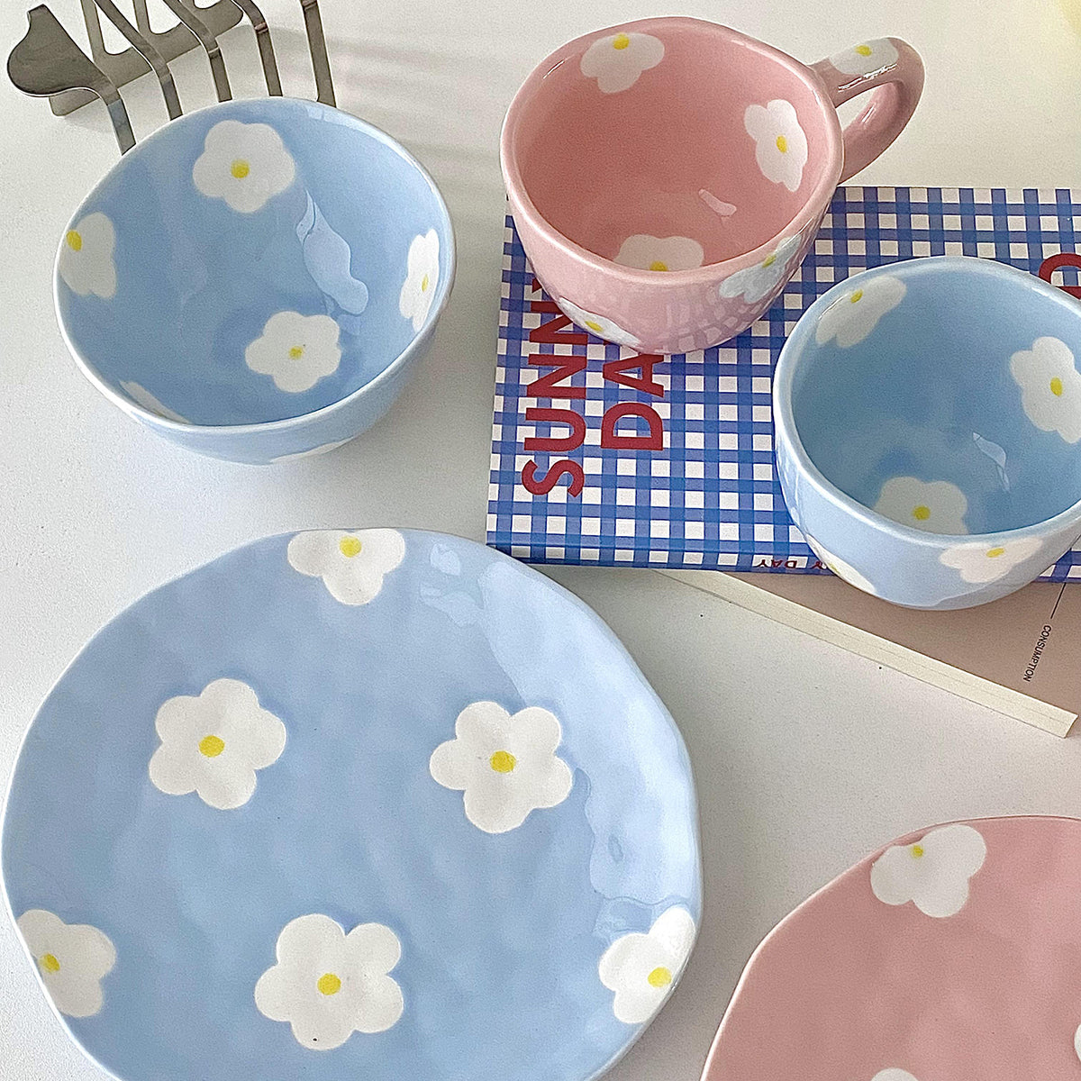 Ceramic Painted Flower Plate And Bowl Mug