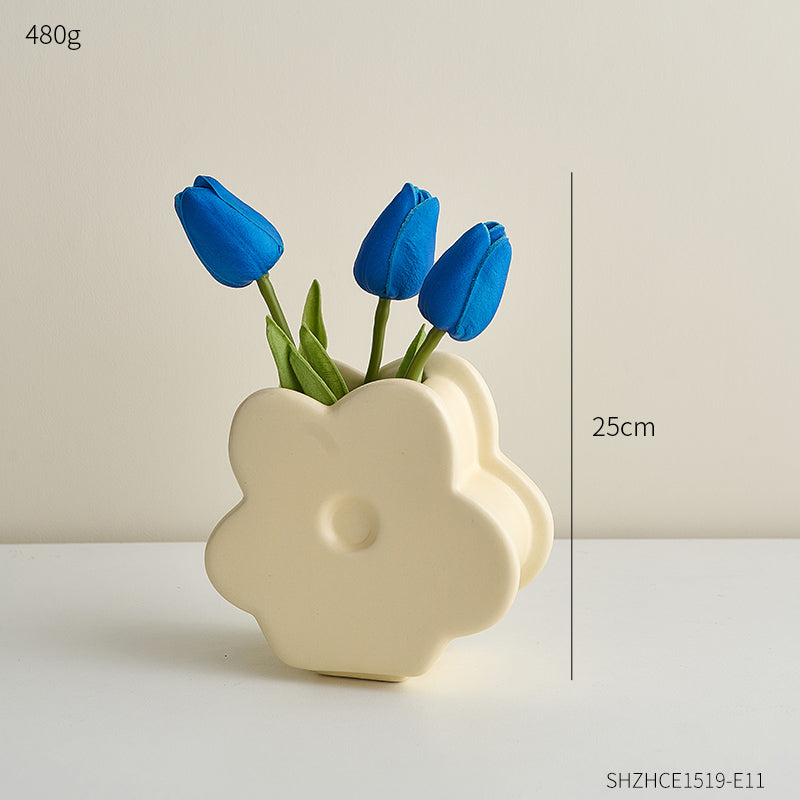 Nordic Wind Ceramic Vase Ornaments Are Luxurious